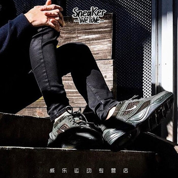 耐克(Nike)跑步鞋BV0074-300 