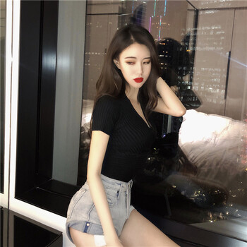 時(shí)尚條紋連衣裙，穿出甜美少女風(fēng)