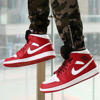 耐克（NIKE）籃球鞋小芝加哥白紅 554725-605 女款 