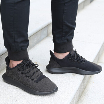 Adidas跑步鞋BY4392 42