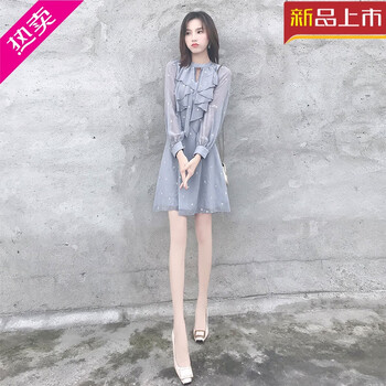 夏日出游，時尚連衣裙打造優(yōu)雅范