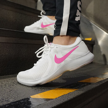 耐克（NIKE）跑步鞋908999-101 37.5，38，36.5