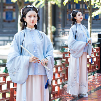 露肩袖連衣裙，打造優(yōu)雅小仙女