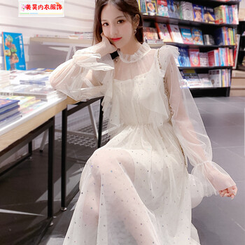 圓領(lǐng)套裝，打造優(yōu)雅小仙女