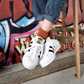 阿迪達斯（Adidas）跑步鞋C77124 
