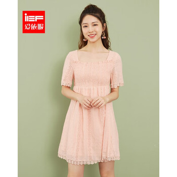 性感小心機，蕾絲裙打造優(yōu)雅女神