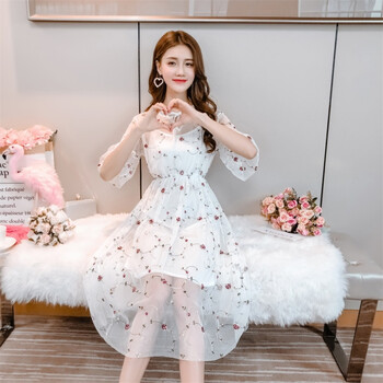 甜美蕾絲連衣裙，微胖妹子的福音