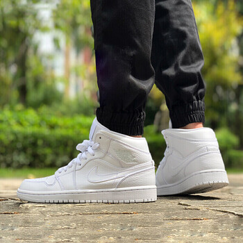 耐克(Nike)籃球鞋554724-109 純白喬AJ1 43