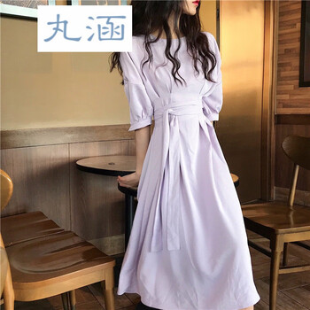 夏日出游，穿清爽連衣裙更吸睛