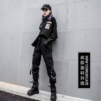 時尚條紋套裝，輕松搞定