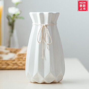 精致花瓶點(diǎn)綴，讓生活不再單調(diào)