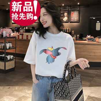 寬松字母上衣，穿出青春少女風(fēng)