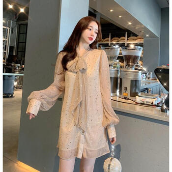 時(shí)尚女士長(cháng)袖連衣裙，優(yōu)雅又大方