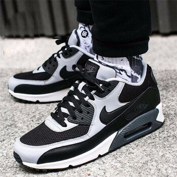 耐克（NIKE）跑步鞋537384-053 黑/白/AIR MAX 