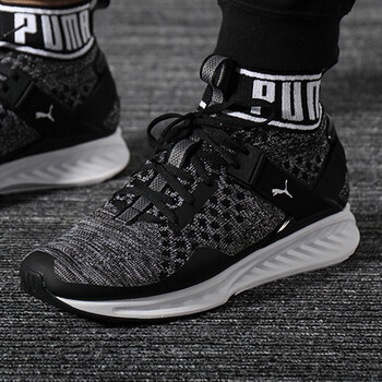 彪馬（Puma）跑步鞋189697-01 38