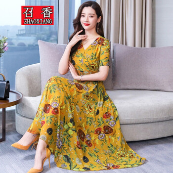 曼妙五谷風(fēng)，收腰連衣裙來襲