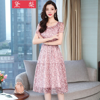 時(shí)尚小香風(fēng)連衣裙，打造性感女神