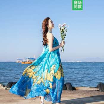 純色簡約吊帶裙，打造優(yōu)雅女人味