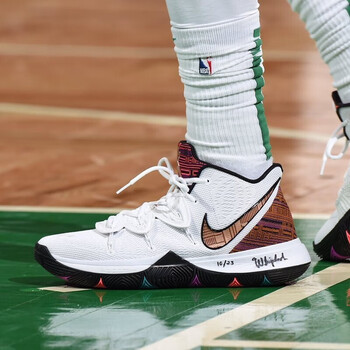耐克（NIKE）籃球鞋BQ6237-100（黑人月） 