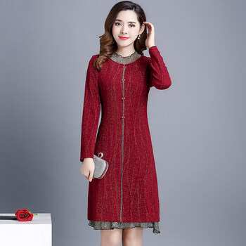 夏日出游，穿條紋連衣裙更吸睛