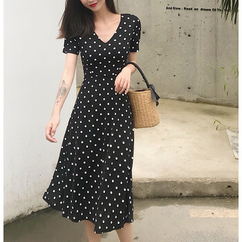 時尚吊帶裙，打造你的少女心