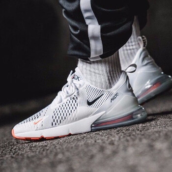 耐克（NIKE）跑步鞋白色AH8050-106 