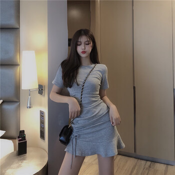都市女神，荷葉裙讓你賺足回頭率