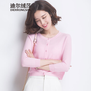 圓領(lǐng)短款上衣，微胖妹子的小心機