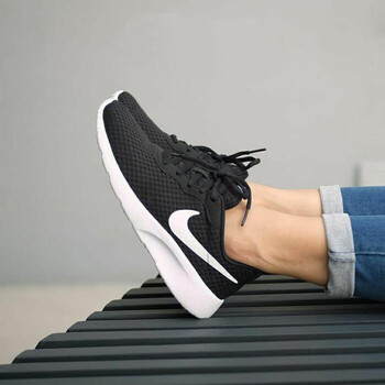 耐克（NIKE）跑步鞋男款現(xiàn)貨812654-011 36