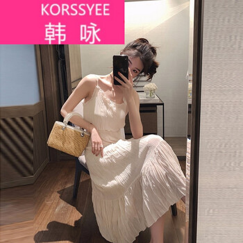 純色長裙，塑造性感女神