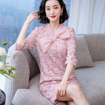余今 純色 拼接，紐扣，蝴蝶結(jié)，蕾絲 連衣裙