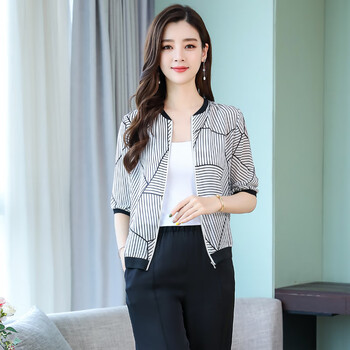 時(shí)尚牛仔外套，穿出你的少女心
