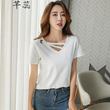 芊蕊（Qianrui） 立體裝飾 短袖 T恤 女 V領(lǐng)