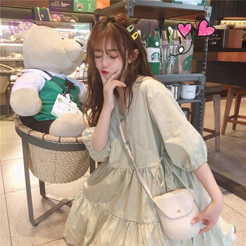 純色小胸裙，打造優(yōu)雅女人味