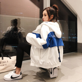 寬松牛仔外套，青春活力不打烊