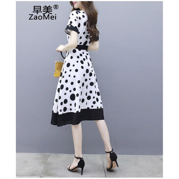 減齡寬松連衣裙，打造甜美小仙女