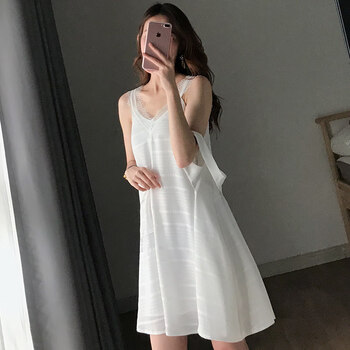 美搭，純色連衣裙打造浪漫范