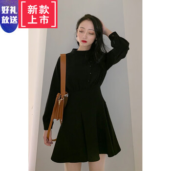 氣質(zhì)小心機(jī)，長(zhǎng)袖連衣裙來(lái)助力