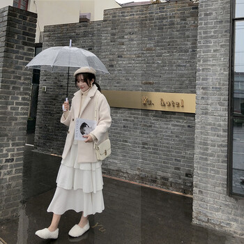 收腰半身裙，微胖妹子秀美腿