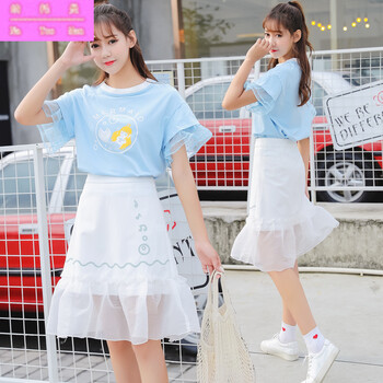 簡約圓領(lǐng)連衣裙，打造優(yōu)雅小仙女
