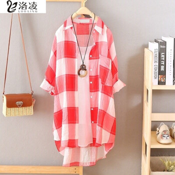 時(shí)尚翻領(lǐng)綁帶外套，打造個(gè)性女神