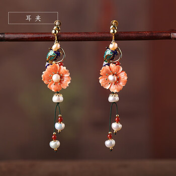 復(fù)古流蘇耳環(huán)，打造精致氣質(zhì)的家
