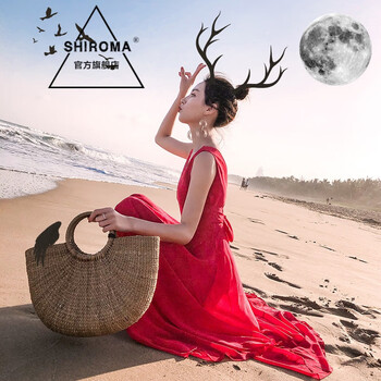 女生最愛(ài)只差一款露肩連衣裙！