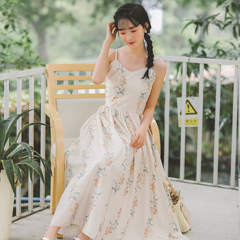 你做女神，時(shí)尚連衣裙來助力