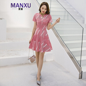 曼蓄（MANXU） 條紋 條紋，拼接，立體裝飾 連衣裙