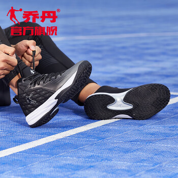 減震籃球鞋，讓你稱霸全場(chǎng)