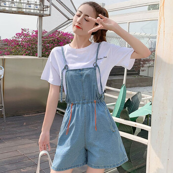 百搭牛仔背帶褲，減齡又有范