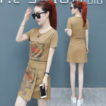 復(fù)古風(fēng)半身裙，打造甜美少女心