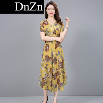 氣質(zhì)碎花長(zhǎng)裙，讓你告別微胖界
