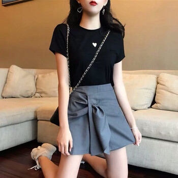 高腰毛呢短裙，小個(gè)子也能美美噠